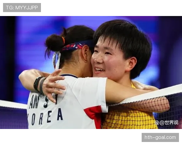 何冰娇赛场上冷到骨子里，私服日常却像隔壁闺蜜，这两面我看傻了